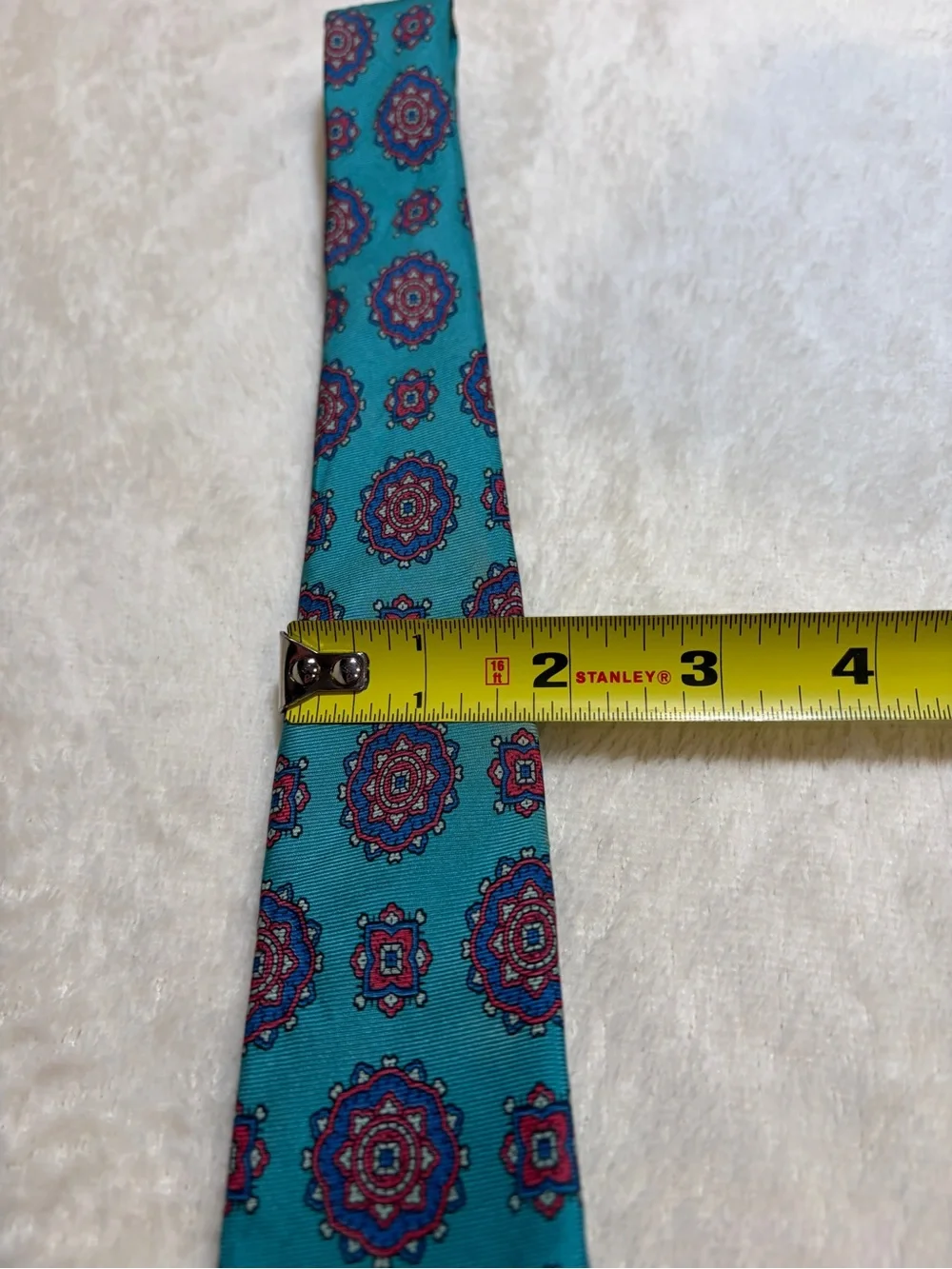 Boston Clipper‎ Teal Medallion Pattern Men's Silk Tie